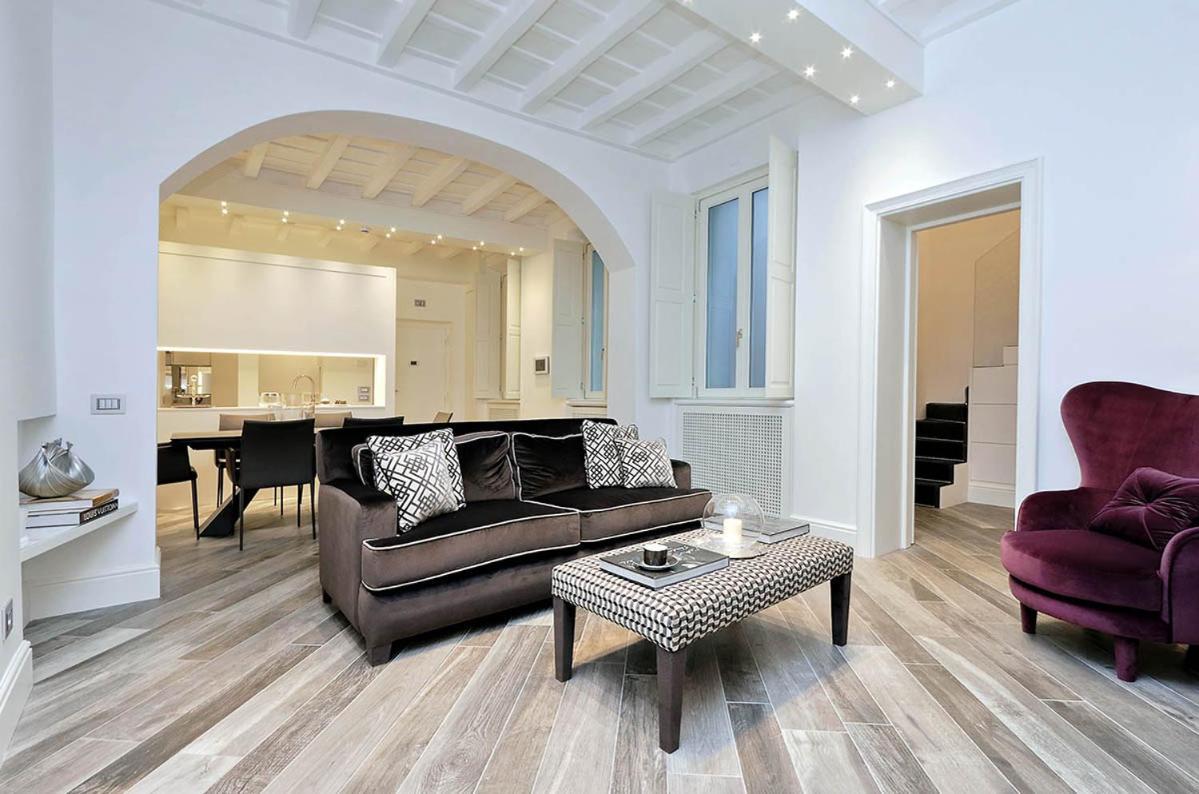 Reale Luxury Rom